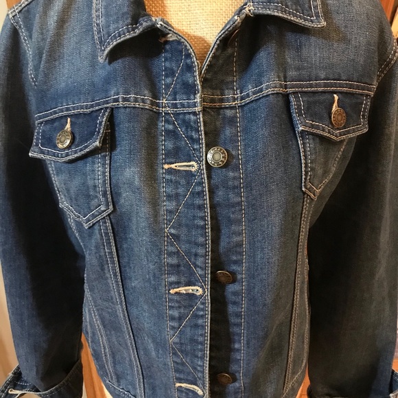 Jean jacket - Picture 2 of 5